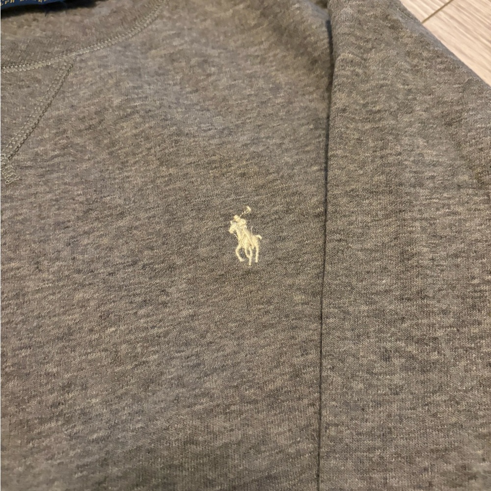 ✨ Polo Ralph Lauren Crewneck Sweatshirt – Women’s Medium ✨ - Picture 2 of 3